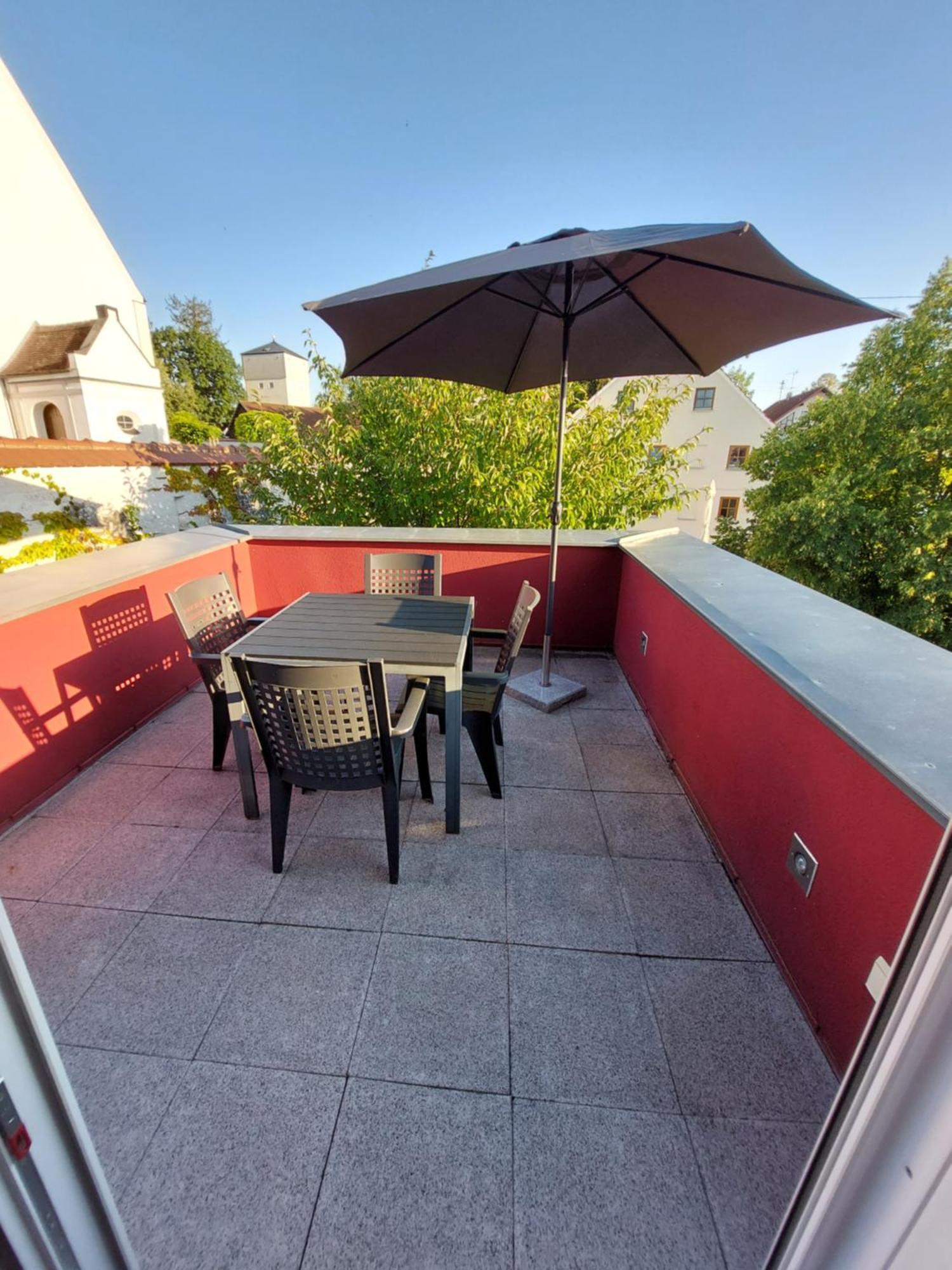 Pension Am Kirchberg Wehringen ภายนอก รูปภาพ