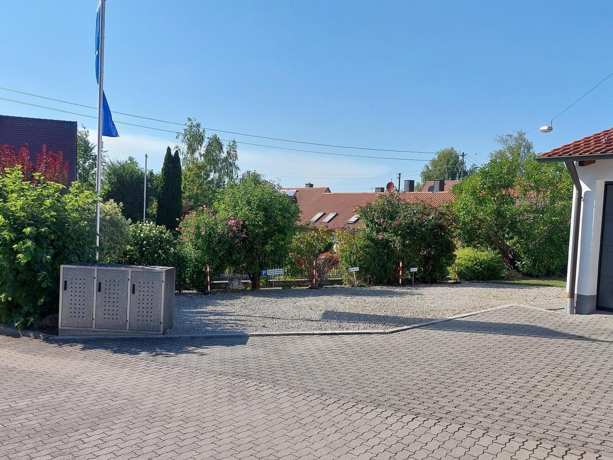 Pension Am Kirchberg Wehringen ภายนอก รูปภาพ