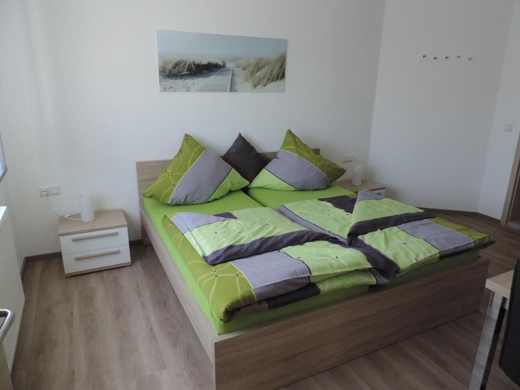 Pension Am Kirchberg Wehringen ห้อง รูปภาพ