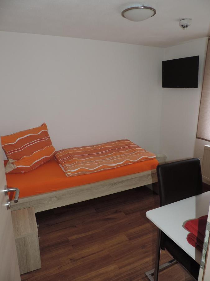 Pension Am Kirchberg Wehringen ภายนอก รูปภาพ