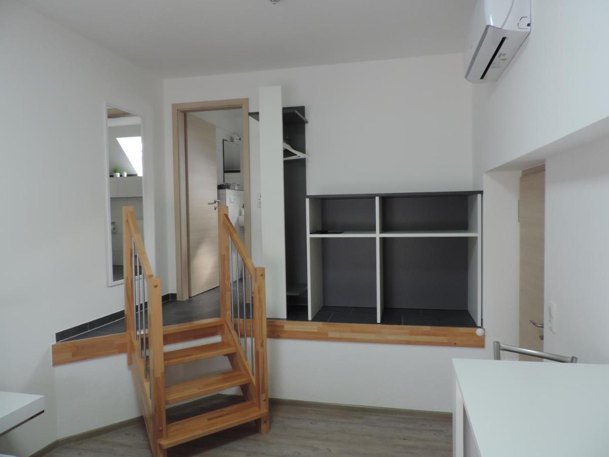Pension Am Kirchberg Wehringen ภายนอก รูปภาพ